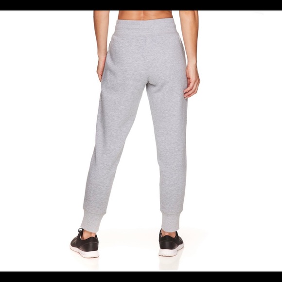 ⭐️⭐️ Host Pick ⭐️⭐️ Reebok Cozy Fleece Jogger Sweat Pant With Pocket - Picture 3 of 6